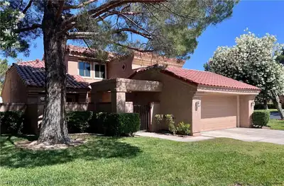 7536 Spanish Bay Drive, Las Vegas, NV 89113 Front of Structure