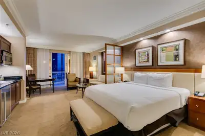 125 East HARMON Avenue 805 & 807 Bedroom