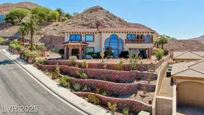 220 Hallett Cove Boulder City, NV 89005