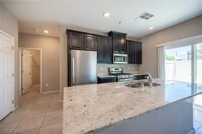 5565 Autumn Cliffs Way, Las Vegas, NV 89118 Kitchen