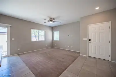 5565 Autumn Cliffs Way, Las Vegas, NV 89118 Living Room