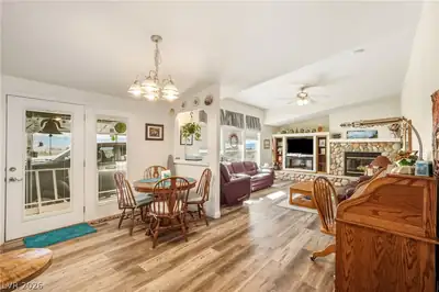 1535 East Pumice Avenue Dining Area