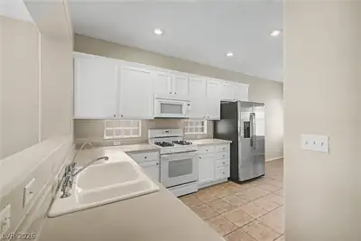 2160 Tiger Links Drive Kitchen