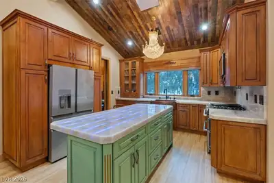 306 Crestview Drive, Mount Charleston, NV 89124 Kitchen