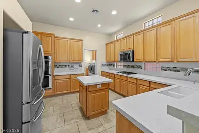 2006 Poppywood Avenue Kitchen