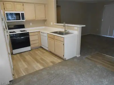 5710 East TROPICANA Avenue 1217 Kitchen