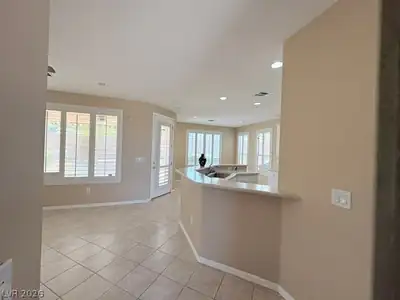 5145 Vincitor Street Living Room