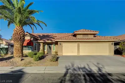 7724 Clearwood Avenue Las Vegas, NV 89123