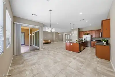 501 Wildflower Avenue Kitchen