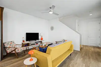 72 Kimberlite Drive, Henderson, NV 89011 Living Room