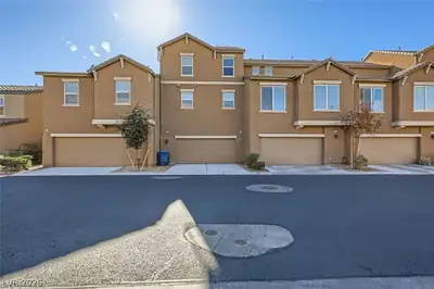 5179 Silica Chalk Avenue Las Vegas, NV 89115