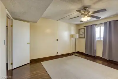 585 South Royal Crest Circle 20 Bedroom