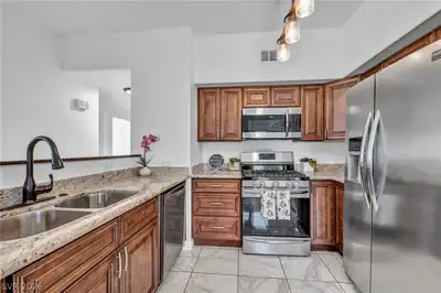 3400 Cabana Drive 1031 Kitchen