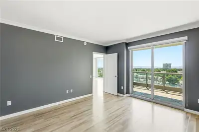 322 Karen Avenue 701 Bedroom