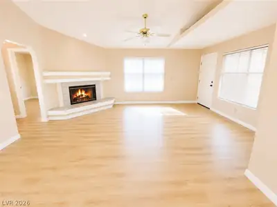 1417 Santa Margarita Street G Living Room