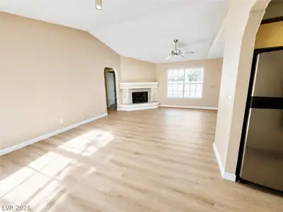 1417 Santa Margarita Street G Living Room