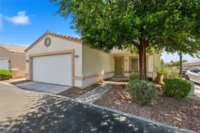 5060 Mascaro Drive Las Vegas, NV 89122