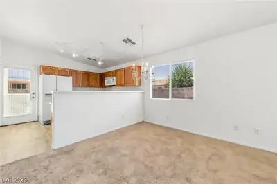 5060 Mascaro Drive Dining Area