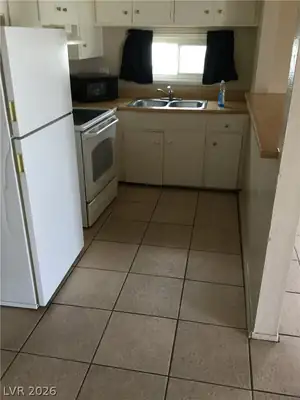 509 McKellar Circle, Las Vegas, NV 89119 Kitchen