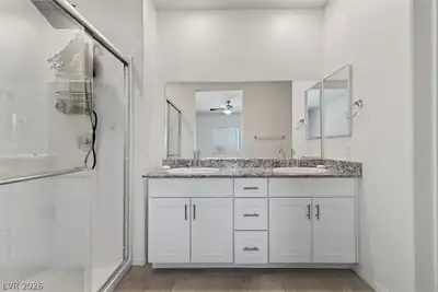 130 Late Harvest Avenue, Pahrump, NV 89060 Primary Bathroom