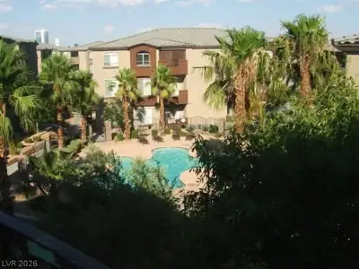 4400 South Jones Boulevard 3083 Pool