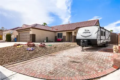 2402 White Sails Court, North Las Vegas, NV 89031 Front of Structure