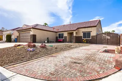 2402 White Sails Court, North Las Vegas, NV 89031 