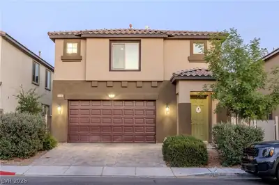 5336 mountain garland Lane North Las Vegas, NV 89081