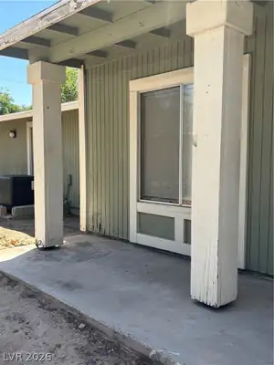 1470 ELIZABETH Avenue 3 Patio