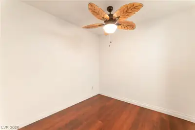 2200 South Fort Apache Road 1044 Bedroom