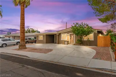 1916 Howard Avenue, Las Vegas