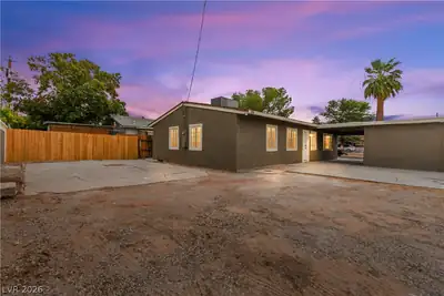1916 Howard Avenue, Las Vegas, NV 89104 Front of Structure