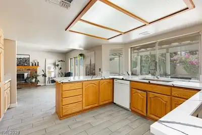 5445 El Roble Court, Las Vegas, NV 89120 Kitchen