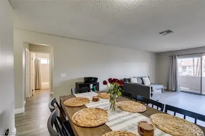 1784 Jupiter Court B Dining Area