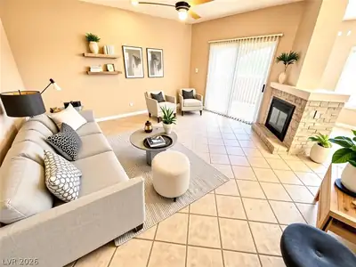 5525 West Flamingo Road 2009 Living Room