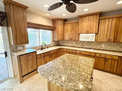 3005 Walnut Park Court Kitchen