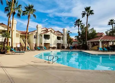 7905 Ryandale Circle 201 Pool