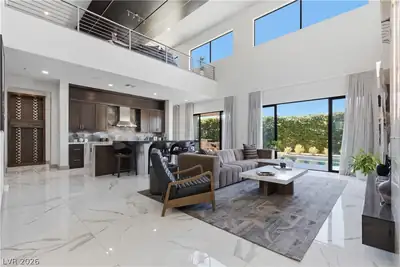 2790 La Bella Court, Henderson, NV 89052 Living Room