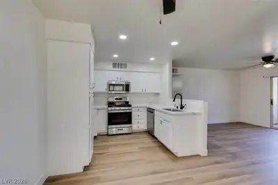 5710 East Tropicana Avenue 1225, Las Vegas