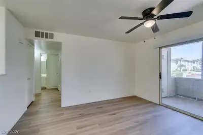 5710 East Tropicana Avenue 1225 Bedroom