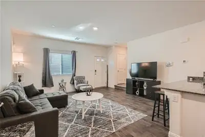 527 Clearsable Avenue, Henderson, NV 89044 Living Room