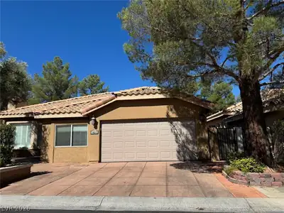 1625 Hidden Spring Drive, Las Vegas