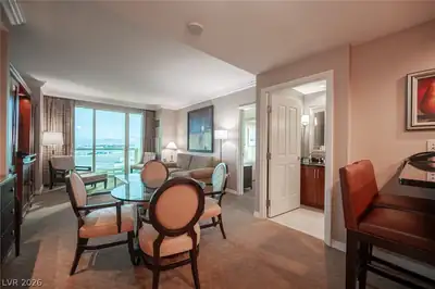 135 East Harmon Avenue 1402/1404, Las Vegas