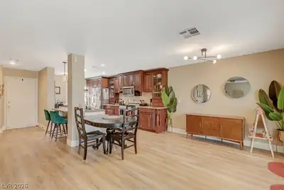 5543 Aleman Drive, Las Vegas, NV 89113 Kitchen