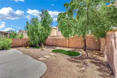 283 Trailing Putt Way Yard