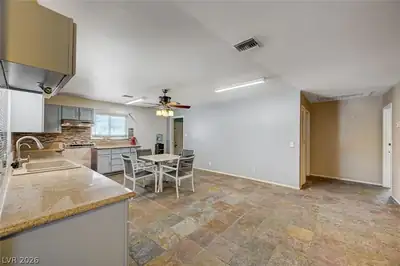 1555 Bledsoe Lane, Las Vegas, NV 89110 Kitchen