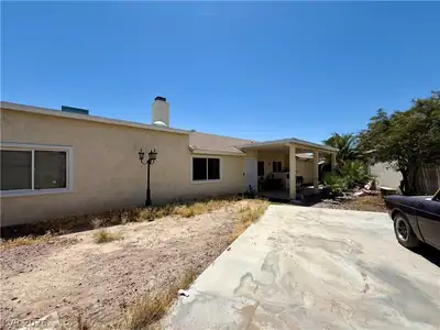 6752 Arroyo Avenue, Las Vegas, NV 89103 Yard