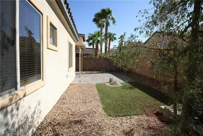 953 Via Stellato Street, Henderson, NV 89011 Yard