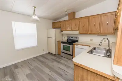 1130 East Mesquite Avenue Kitchen