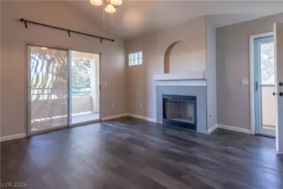 2251 Wigwam Parkway 1424 Living Room